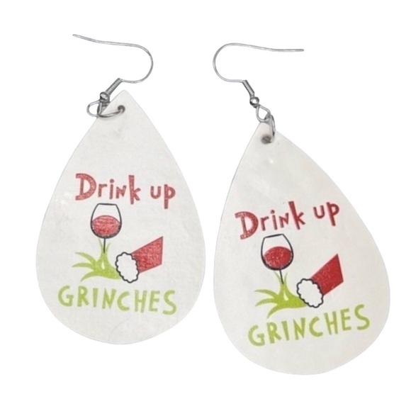 Grinch Drink Up Grinches Holiday Faux Leather Teardrop Earrings New in Package - Picture 2 of 9
